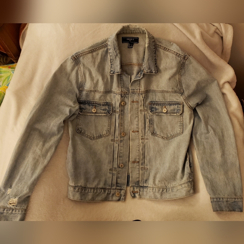 Forever 21 Mens Distressed Denim Jacket Size Large
